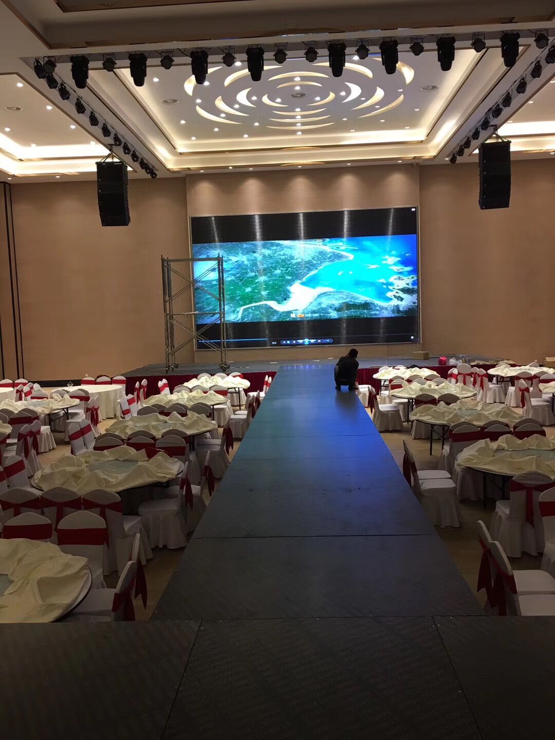 常州孟河室內(nèi)全彩顯示屏